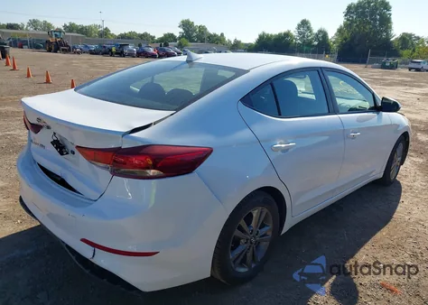2017 Hyundai Elantra Value Edition из США, поврежденный, VIN 5NPD84LFXHH195847